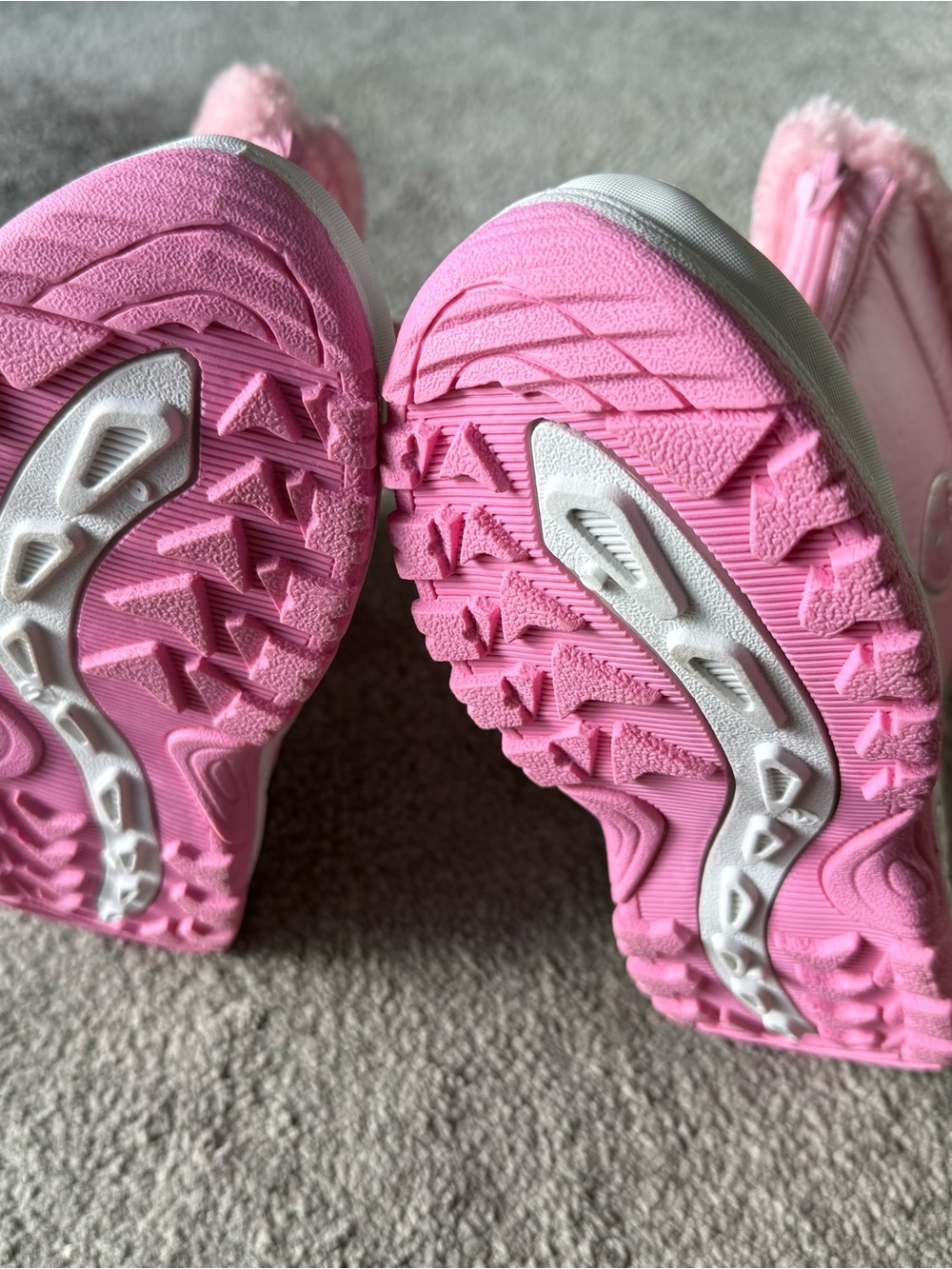 Girl’s Pink Snow Boots - size 2 - Picture 4 of 5